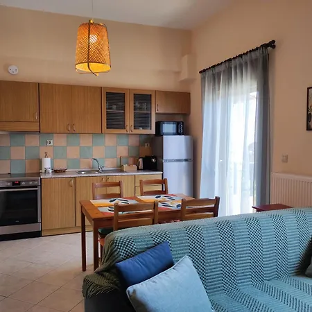 Apartment Phaedra Family